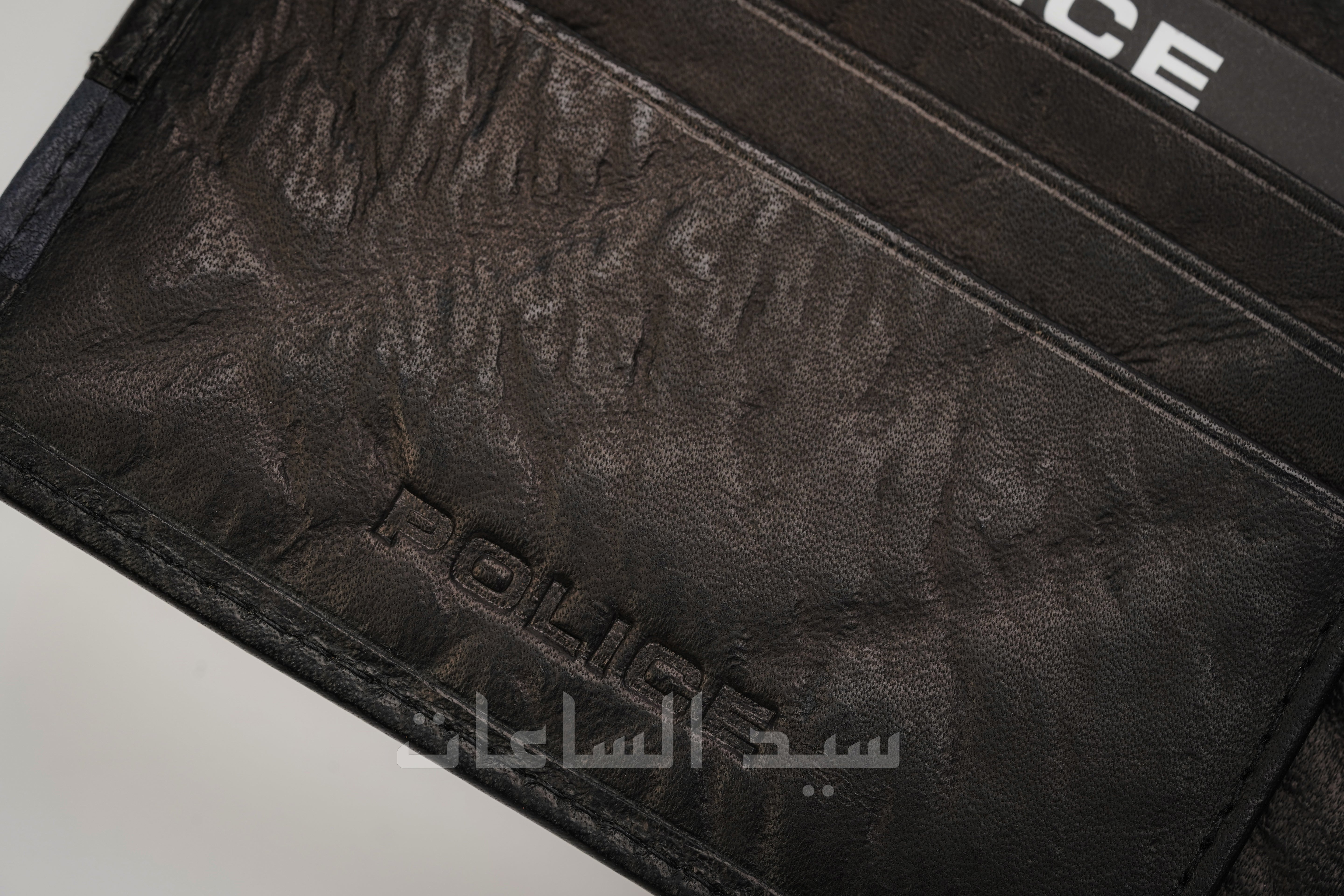 محفظة نقود رجالية ماركة بوليس