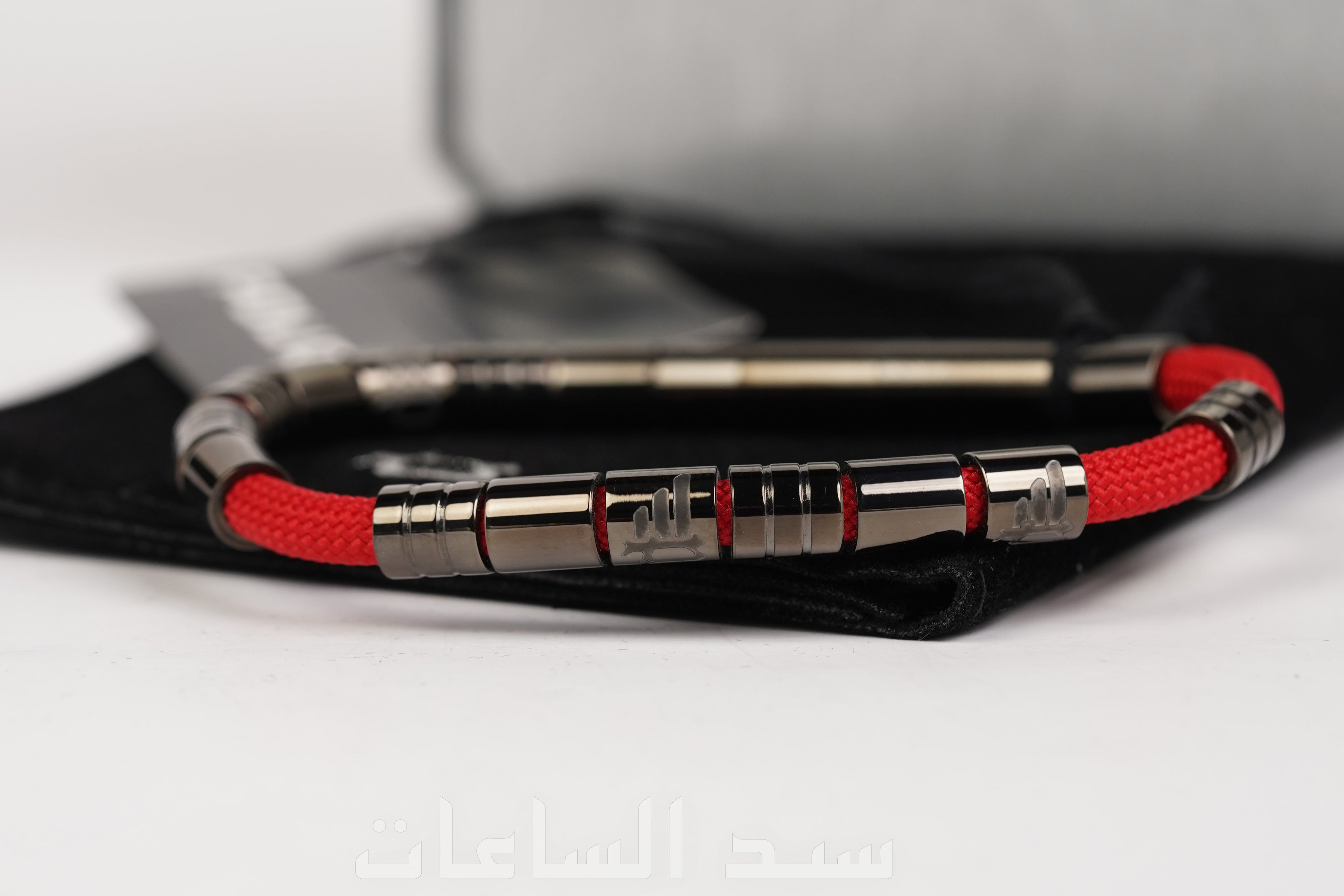 سوار رجالي ماركة بوليس